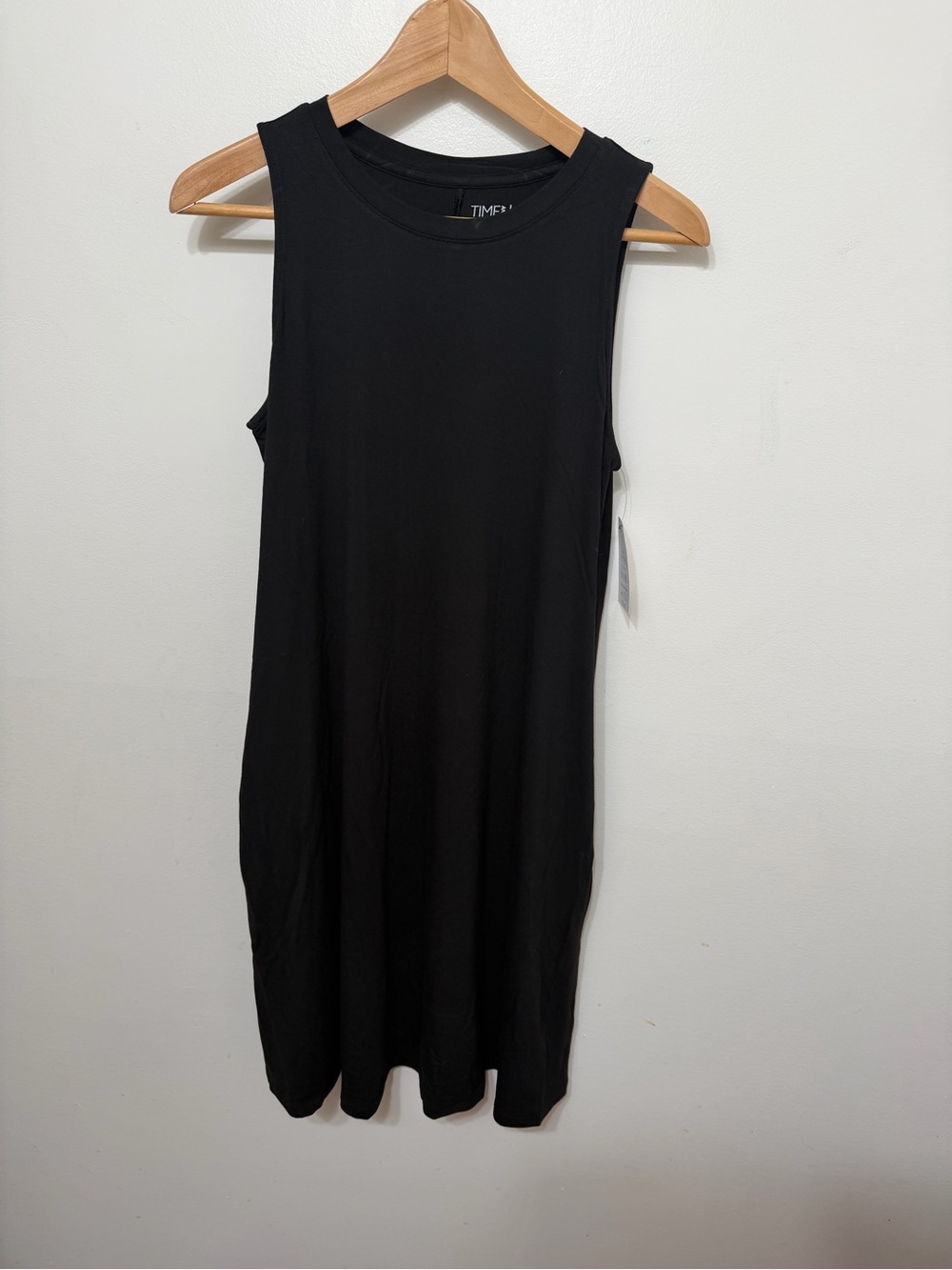 Time and Tru Black Sleeveless Tank Midi Dress with pockets